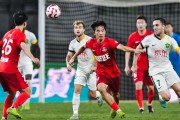 九游娱乐网页-传闻球队欲解约外援，引发球迷各类猜测
