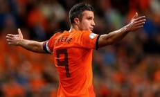 九游体育平台-生死战中的钢铁防线，委内瑞拉力克丹麦，福登锁死对手的启示