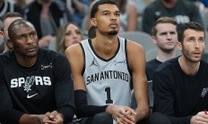 九游VIP-文班亚马防守端锁死对手，骑士轻取吉林队