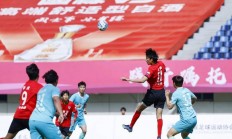 九游体育平台-关于中国足球联赛掀起狂潮，球迷狂热！的信息