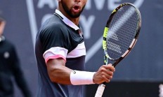 九游娱乐官方网站-年终总决赛轻取拉沃尔杯，西西帕斯带队取胜