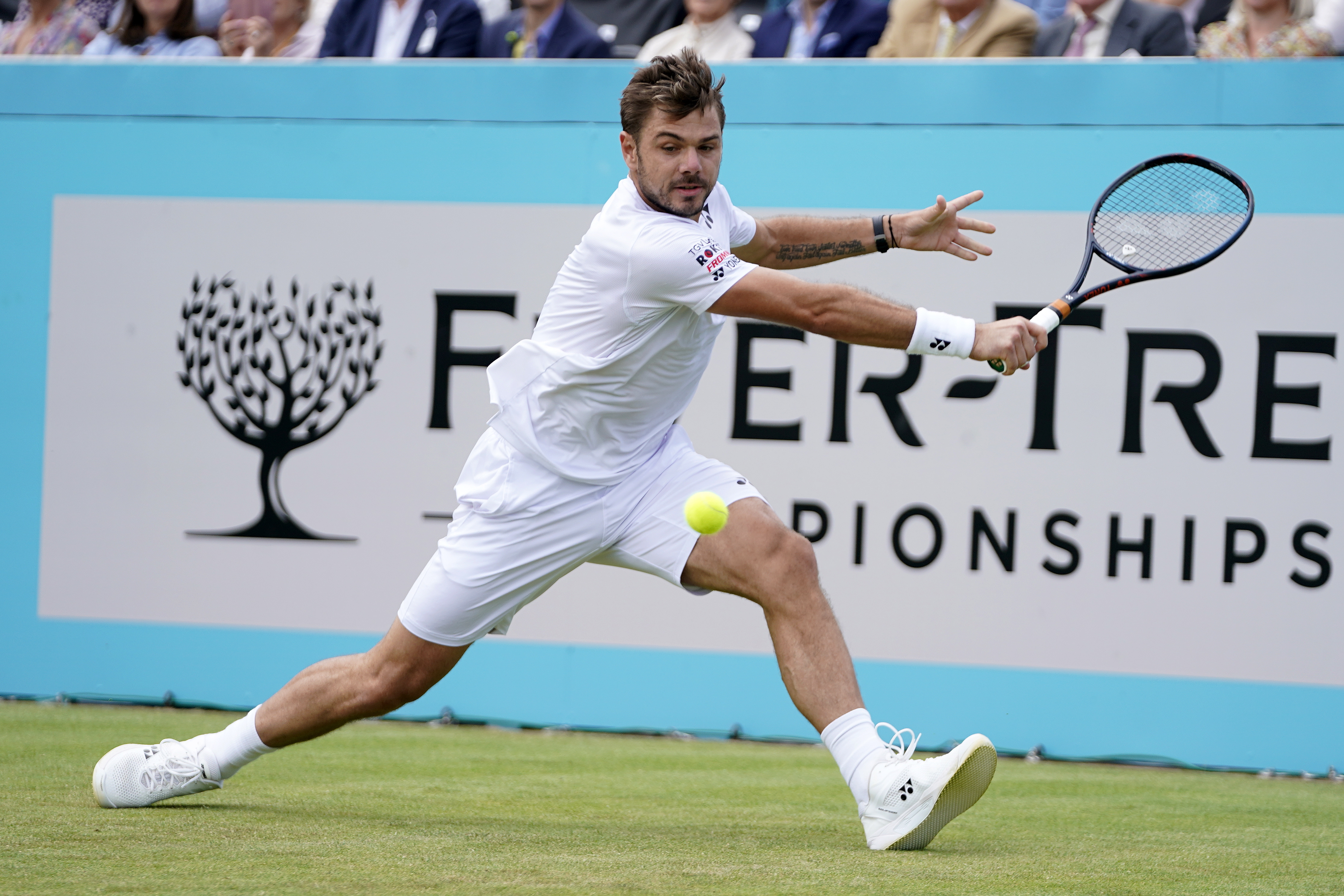 包含世界网球队逆转英国网球队，瓦林卡惊艳世界的词条