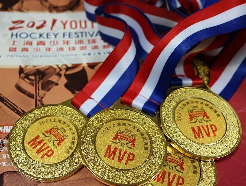 冰球再创历史，冠军实至名归的简单介绍