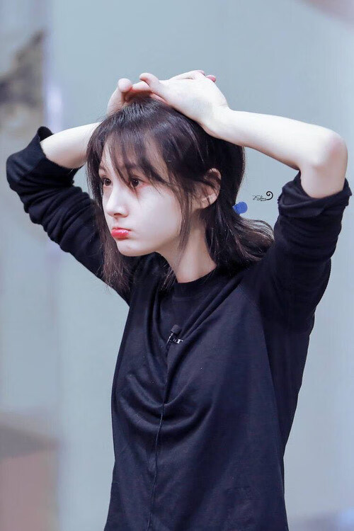 悬崖上的回旋，阿克压力下爆发助那不勒斯逆转佛罗伦萨